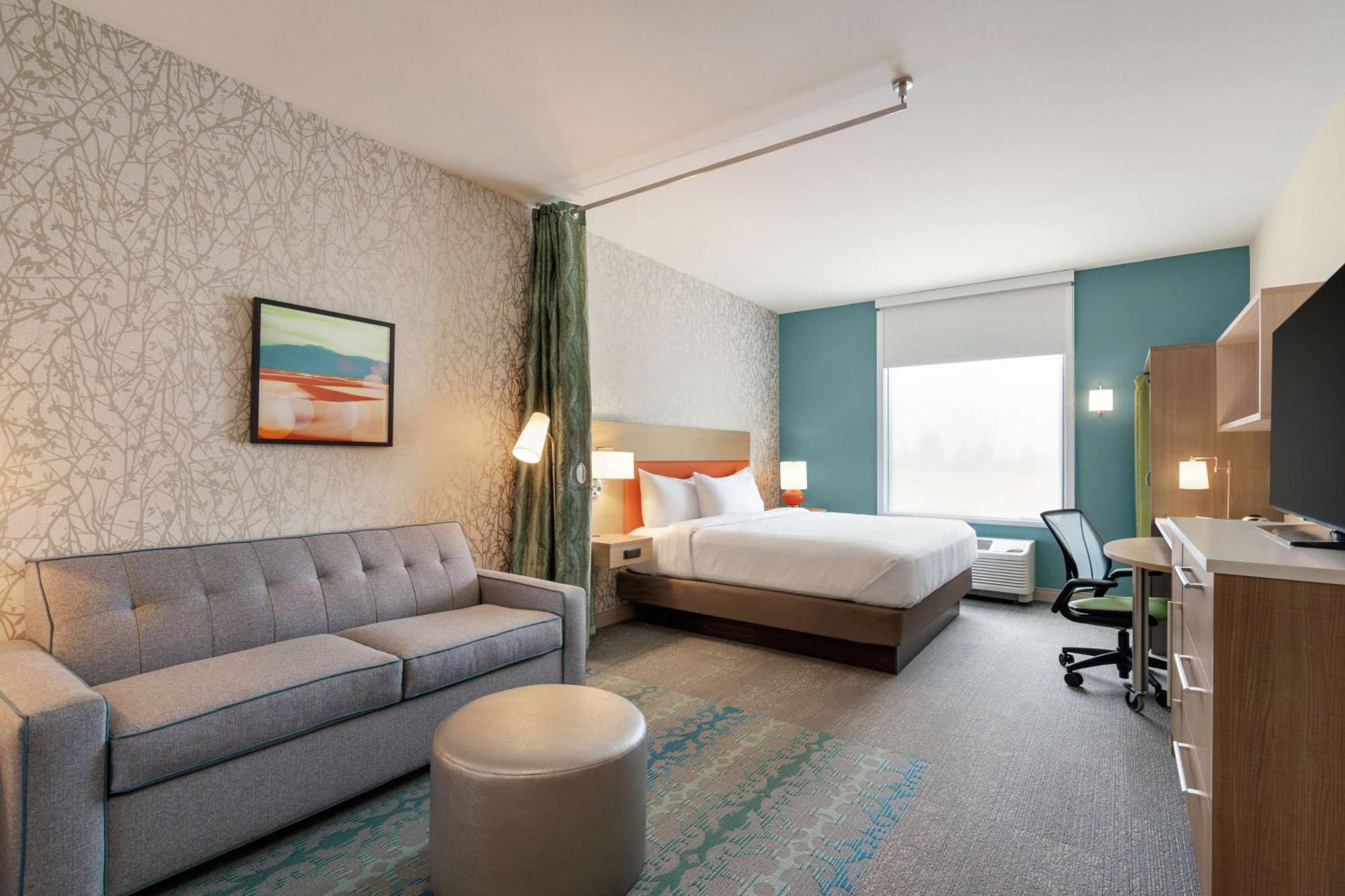Hotel Home2 By Hilton White Sands 3*