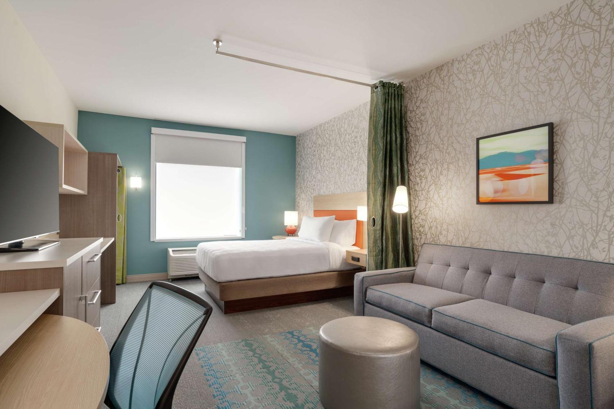 Home2 By Hilton White Sands 3*