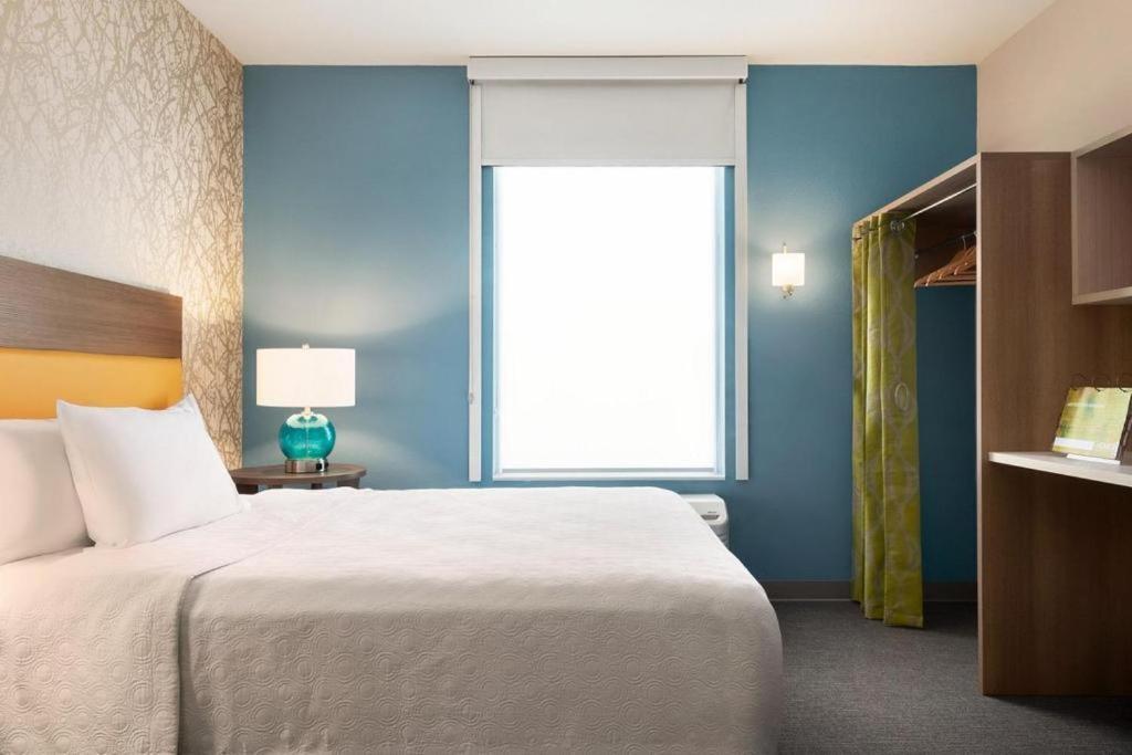 Hotel Home2 By Hilton White Sands 3*
